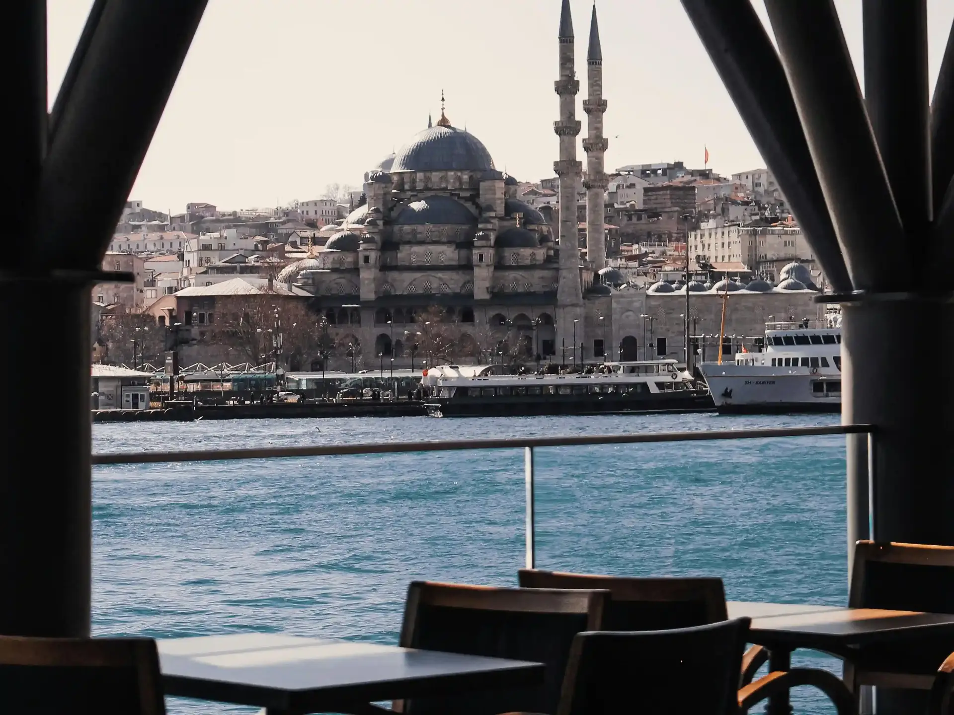 A Private Table in the City